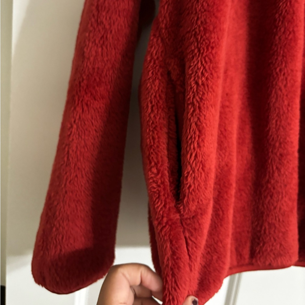 Uniqlo Rust Fuzzy Jacket With Zipper! Never Worn - image 3